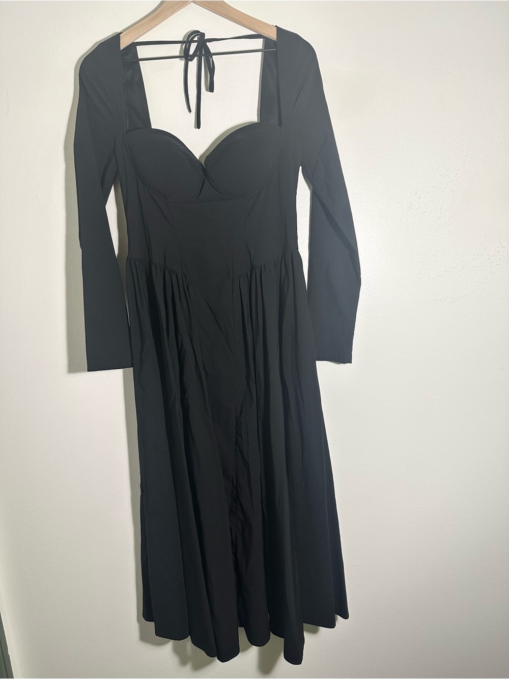 Matthew - Black Long-Sleeve Corset Sweetheart Midi Dress